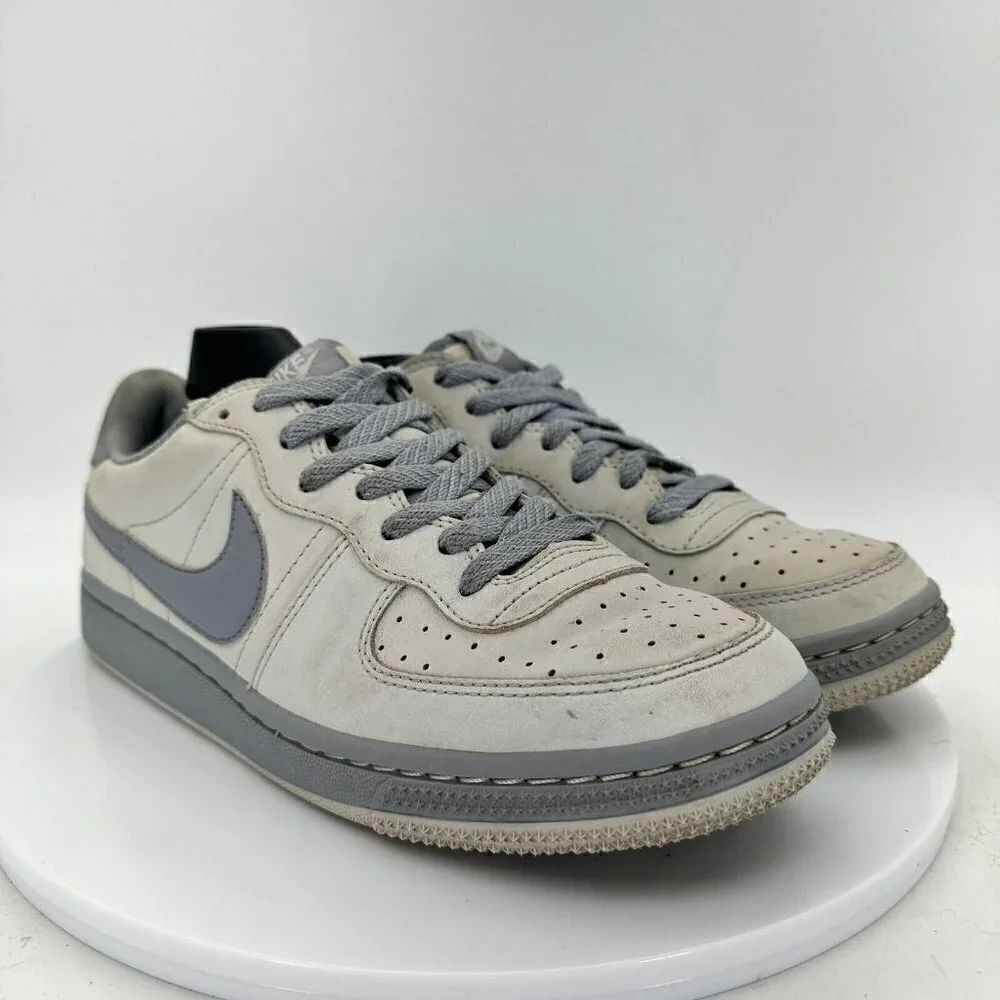 Nike SB Dunk Low Top Dark Light Grey Youth Sneaker Shoes 311570 004 Size 7Y
